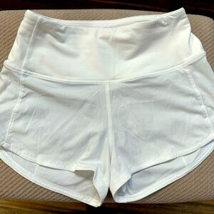 Lululemon Speed Up Shorts 2.5”